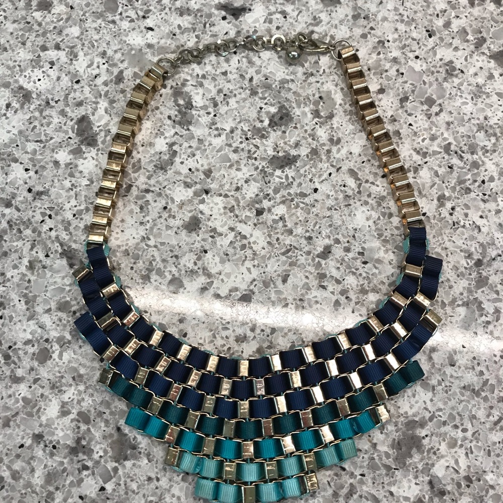 Statement necklace - Picture 6 of 8